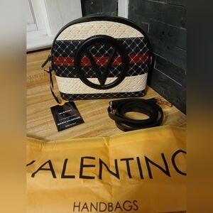 Valentino NWT Full Inclusion Giftaway (30 Entries/$40)